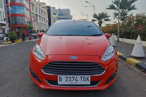 2014 Ford Fiesta  1.5L AT S bekas