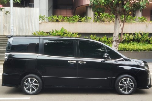 2019 Toyota Voxy 2.0L AT tua