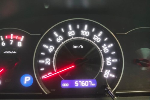 2019 Toyota Voxy 2.0L AT tua