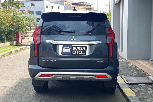Dijual 2023 Mitsubishi Pajero Sport Dakar AT 4x2 bekas