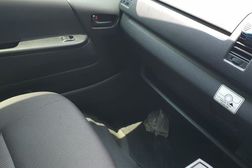 2018 Toyota Hiace Commuter Manual	Luxury bekas