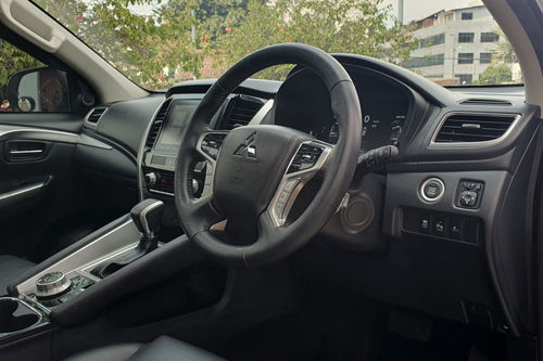 2023 Mitsubishi Pajero Sport Dakar Ultimate AT 4x4 bekas