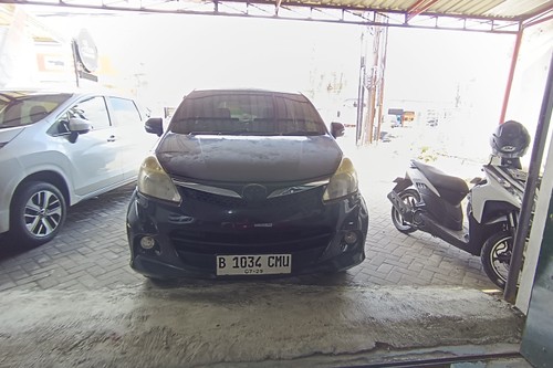 2012 Toyota Avanza Veloz  1.5 A/T bekas