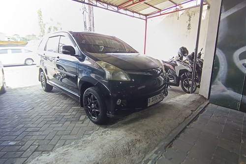 2012 Toyota Avanza Veloz 1.5 A/T bekas