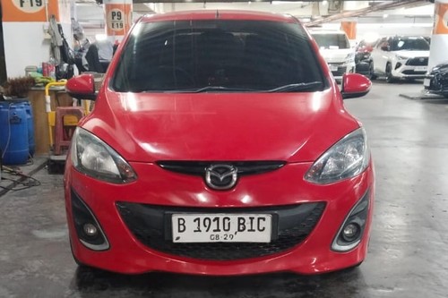2014 Mazda 2  V AT bekas
