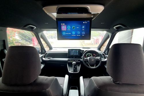 2022 Toyota Voxy 2.0 CVT tua