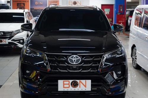 2022 Toyota Fortuner 4x2 2.8 GR Sport AT DSL