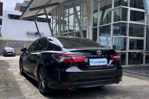 2022 Toyota Camry 2.5 V AT bekas