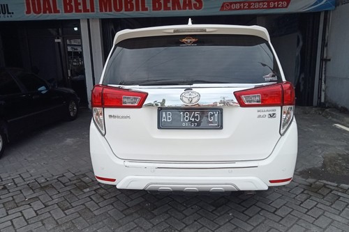 Dijual 2016 Toyota Kijang Innova 2.0 V MT bekas