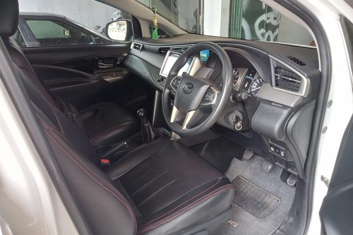 2016 Toyota Kijang Innova 2.0 V MT tua