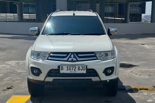 2015 Mitsubishi Pajero Sport Exceed AT 4x2 bekas
