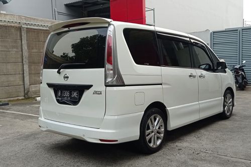 2013 Nissan Serena 2.0 X AT HWS bekas