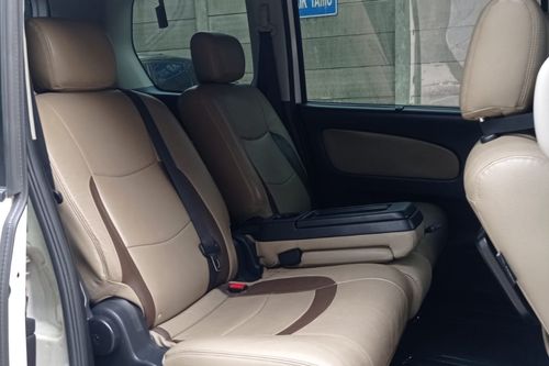 2013 Nissan Serena 2.0 X AT HWS bekas