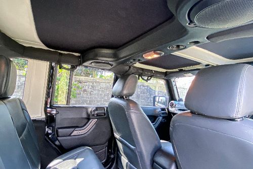 2013 Jeep Wrangler Sport 2.8L DIESEL AT 4D tua