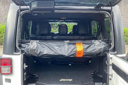 2011 Jeep Wrangler Sport 3.6L AT bekas