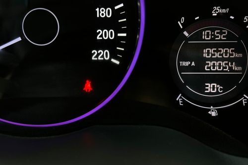 Dijual 2018 Honda HRV 1.5 E AT bekas