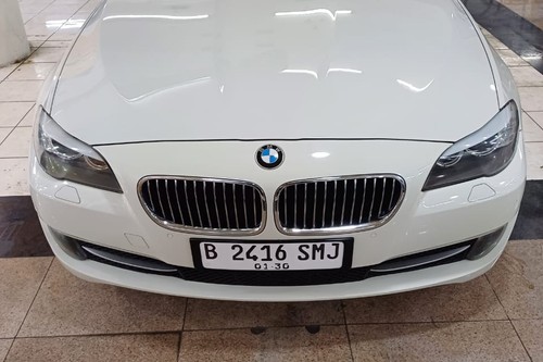 2011 BMW 5 Series Sedan  528i CKD AT bekas