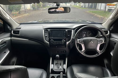 Beli mobil bekas