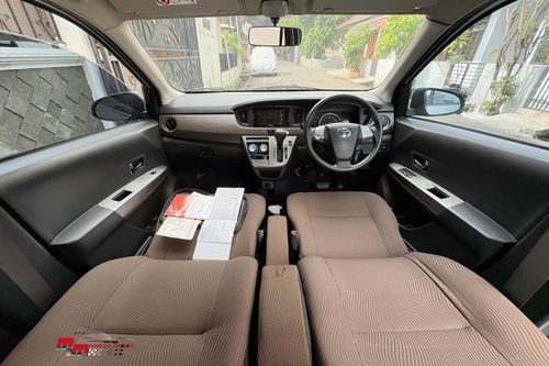Old 2021 Toyota Calya G AT