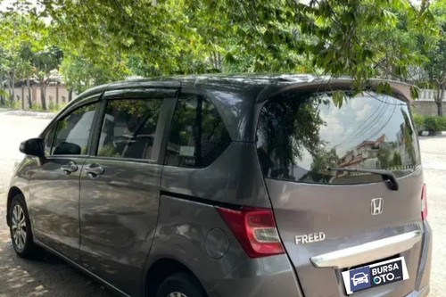Dijual 2015 Honda Freed PSD bekas