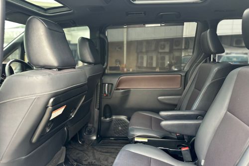 2020 Toyota Voxy 2.0L AT tua