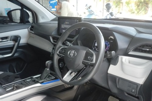 2023 Toyota Avanza Veloz Q CVT bekas