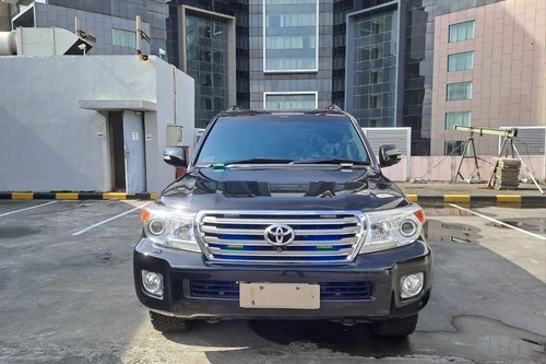 2012 Toyota Land Cruiser VX-R bekas
