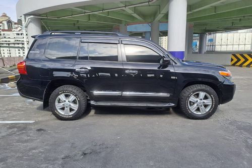 Dijual 2012 Toyota Land Cruiser VX-R bekas