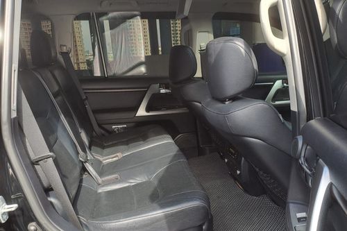 2012 Toyota Land Cruiser VX-R bekas