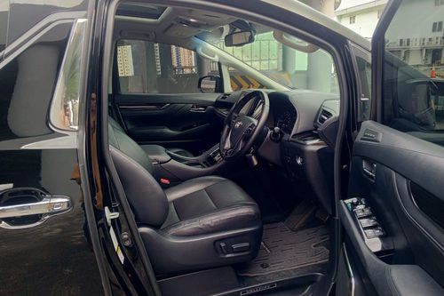 Dijual 2015 Toyota Alphard 2.5L Welcab AT bekas