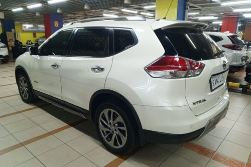 2015 Nissan X Trail 2.0 AT HYB bekas