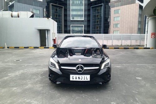 2014 Mercedes Benz CLA-Class  200 AT bekas