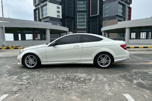 2012 Mercedes Benz C-Class C180 bekas