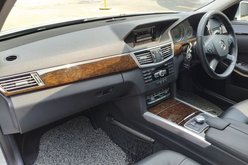 2012 Mercedes Benz E-Class E 250 AT (CKD) bekas