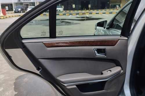 Dijual 2012 Mercedes Benz E-Class E 250 AT (CKD) bekas