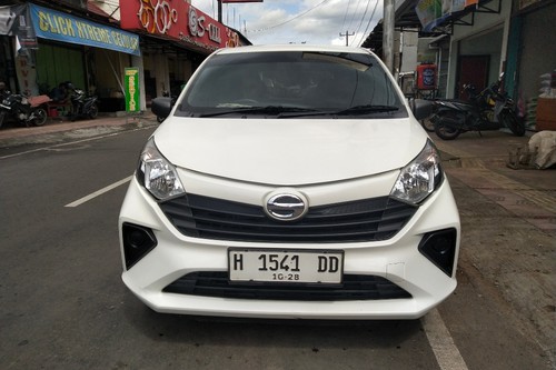 2023 Daihatsu Sigra 1.0 D MT bekas