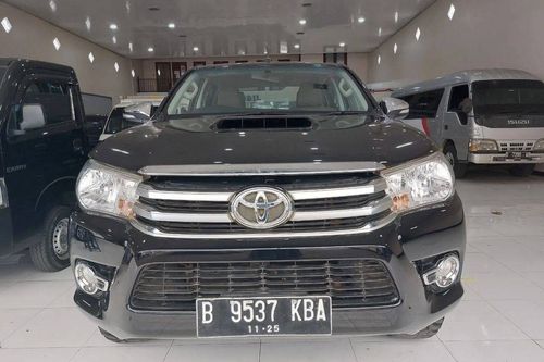 2015 Toyota Hilux Bekas