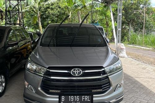 2015 Toyota Kijang Innova REBORN 2.4 V AT DIESEL