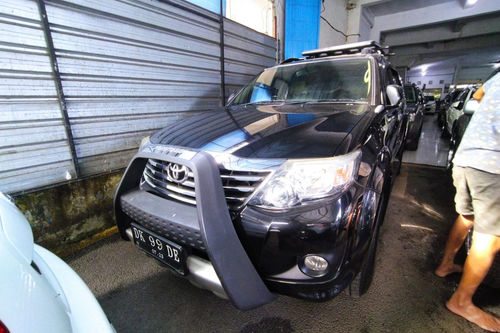 2013 Toyota Fortuner  2.7 G Lux A/T