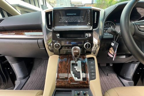 2021 Toyota Alphard 2.5 G A/T bekas