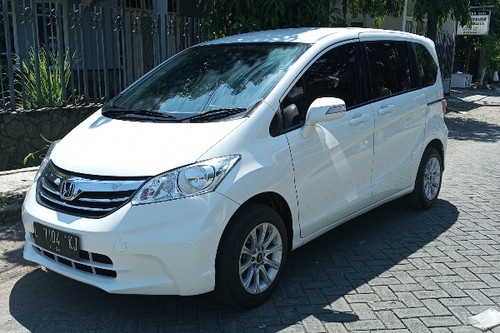 2013 Honda Freed  S AT bekas