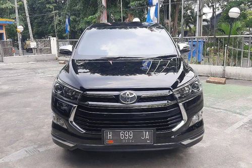 2019 Toyota Kijang Innova 2.0L Venturer AT Bekas