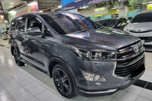 Second hand 2018 Toyota Innova REBORN DIESEL VENTURER 2.5 AT 