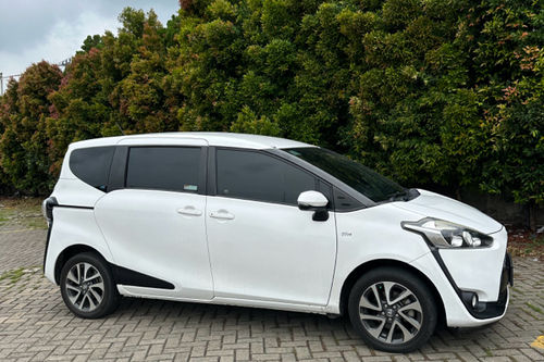 Second hand 2017 Toyota Sienta 1.5L V AT 