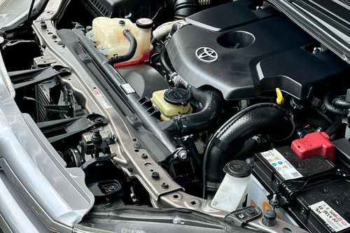 2016 Toyota Kijang Innova 2.5 G AT DIESEL