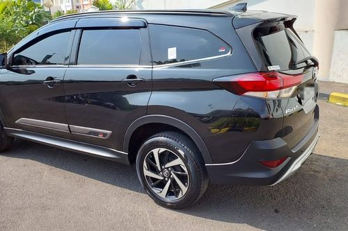 Dijual 2022 Toyota Rush 1.5 S AT GR Sport bekas