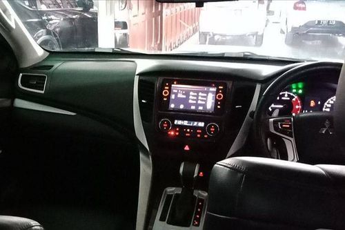 Beli mobil bekas