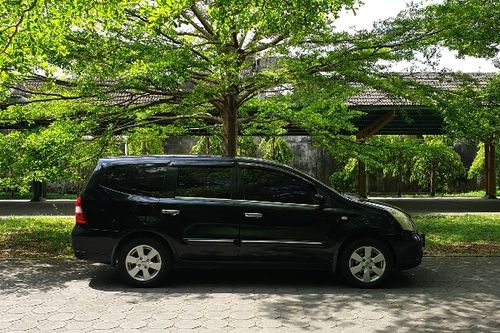 2010 Nissan Grand Livina 1.5 XV AT tua