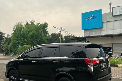 Used 2019 Toyota Kijang Innova 2.0L Venturer AT