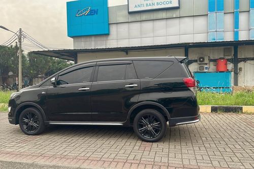 Used 2019 Toyota Kijang Innova 2.0L Venturer AT